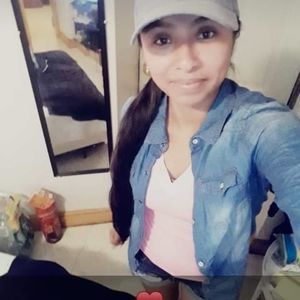 Meet your Posher, Cami